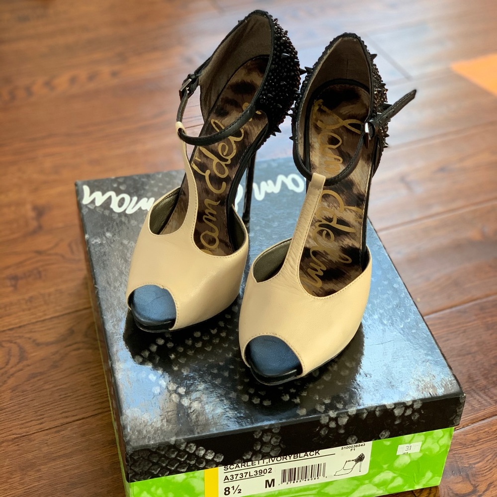 Peep Toe T-Strap Pump with Stud Details